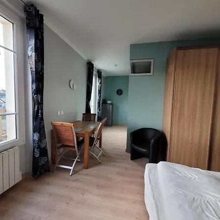 Meuble Renove Ideal Pour Curistes Ou Vacanciers Lejlighed La Roche-Posay